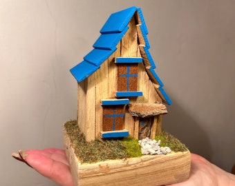 Ickle Fairytale Cottage (with base)