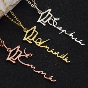 Personalized Graduation Necklace with Graduate&#39;s Name •Graduation Gifts For Her•College Graduation Favors•Bachelor Cap Necklace•Grad Jewelry