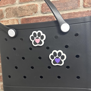 Dog / Cat Paw Bogg Bag Charm. Change Heart color to your choice. Charms are sprayed with a light glitter sealer to make them sparkle