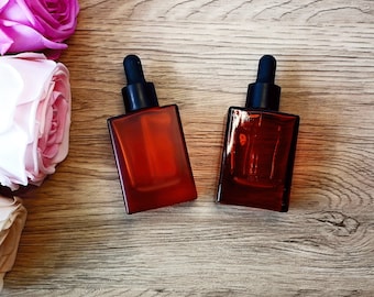 Flacone contagocce quadrato in vetro rosso, flaconi in vetro smerigliato/trasparente da 15 ml 30 ml con contagocce in vetro per oli essenziali, colonie, profumi