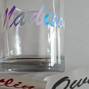 Vinyl-Namensaufkleber, Für Wasserflaschen, Kalligraphieaufkleber, Brautjungfernamen, personalisiertes Geschenk, Geburtstagsgeschenk, kundenspezifischer Name, Abziehbilder