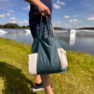 Herren Strandtasche mit separater Handtuchtasche und zwei Griffen, Vielseitiges Tragetaschendesign, Dunkelblaugrüne Pooltasche mit Innentasche für das Telefon.