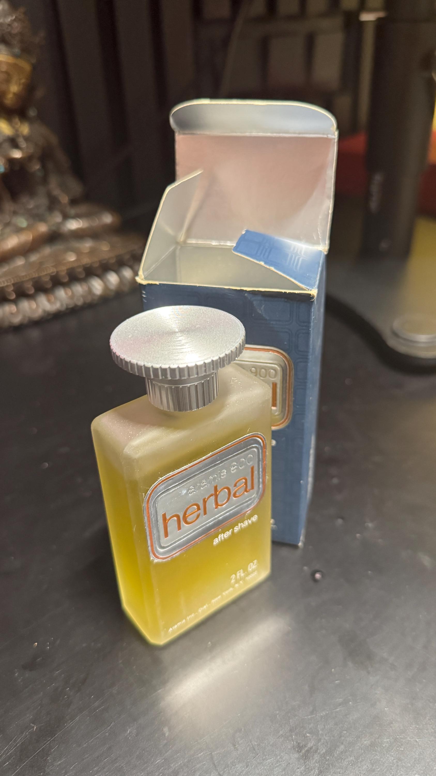 ヴィンテージ アラミス 900 ハーバル アフターシェーブ 2 fl oz / 60
