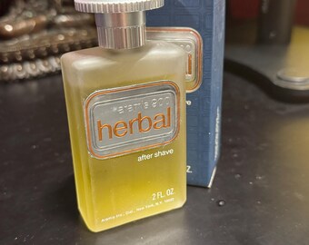 Vintage Aramis 900 Herbal After Shave 2 Fl Oz / 60 Ml Made in USA