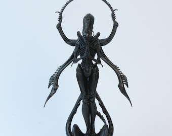 Figura de la reina xenomorfa / Mundo alienígena / Oración del depredador / Imprimación premium / Listo para pintar