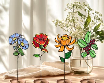 Personalized Birth Flower Stained Glass Gift, Unique Gift For Mom, Handmade Floral Suncatcher for Birthday or Mother’s Day