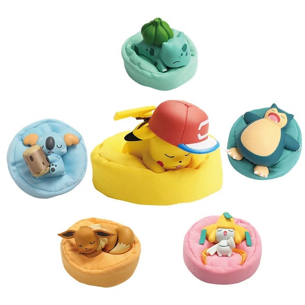 Figurine Pokemon endormi avec coussin Pikachu / Evoli / Bulbizarre / Jirachi / Dodoala