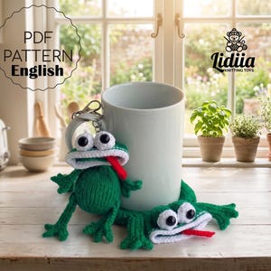 Frog knitting pattern bundle. Knit funny toad Keychain and Coaster, mug rug set on two needles. Knitted animal PDF tutorial gift.