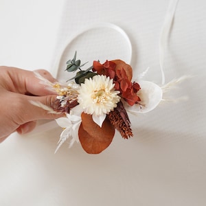Natural Eucalyptus+Daisy dried flower mixed bridal Wrist flower ,Boho wedding Dried flower corsage,Wedding accessories