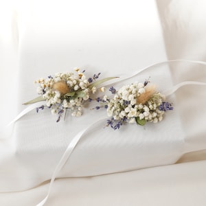 Boho bride dried flower wrist flower ,Wedding decoration,White Baby&#39;s breath+Lavender wrist flower