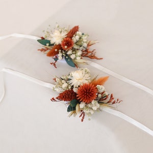 Boho bride dried flower wrist flower, Wedding decoration,Eucalyptus+Baby&#39;s Breath+Daisy dried wrist flower