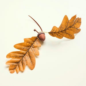 3D Printed Acorn Geocache Container Camouflage Leaf Micro Cache Tree Hanging Hiding Place Forest Geocaching Swag Gear Outdoor Geocacher Gift