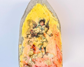 Concrete Angel House »Winter Angel with Scarf« – lovingly handcrafted concrete house with angel in mixed media in vintage style
