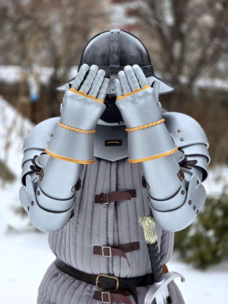 Medieval Hourglass Gauntlets EVA Foam Pattern | Cosplay Armor (digital ...