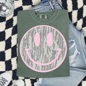 Camo Smiley Face Comfort Colors Shirt, Pink Smiley Tee, Southern Graphic Tee, DTG Printed Shirt, Trendy Country Tee image 11