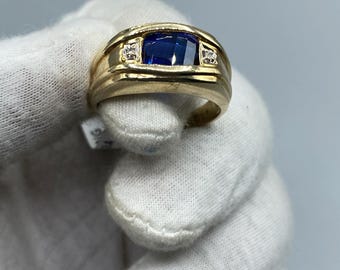 10k Blue sapphire diamond ring size 11.5
