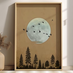 Stampa murale "Full Moon Forest" - Poster minimalista con uccelli in volo e pini, stampa di natura selvaggia nei toni della terra