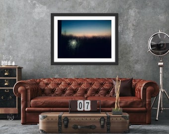 Condensação na Janela: Arte de Parede com o Nascer do Sol, Impressão Digital, Download Instantâneo, Fotografia Abstrata da Natureza
