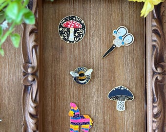 This & That Needle Minders * Cross-stitch * Embroidery * Needlework Accessories * Crafter Gift * Notion * Magnet * Needle Nanny