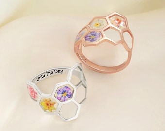 Personalized Birth Flower Honeybee Honeycomb Ring, Custom Name Ring with Birth Flower and Bee Design, Unique Gift for Her, Gift For Grandma
