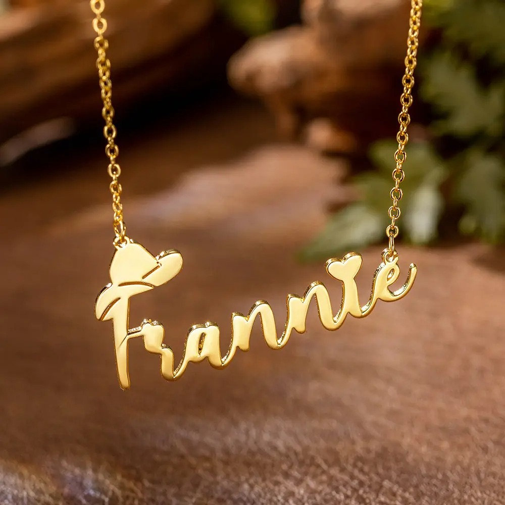 Personalized Name Necklace with Cowboy Hat | Cowboy Fashion, Cowboy Necklace, Name Necklace with Heart | Gift for Friend/Cowboy, Horse Lover