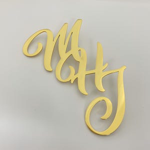 Pin de solapa con nombre inicial personalizado / Pin de solapa con nombre inicial para regalo de boda / Regalo para padrinos y papás / Broche con inicial para hombre, regalos de boda