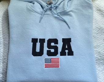 Embroidered USA Flag Hoodie: Patriotic Gift Sweatshirt