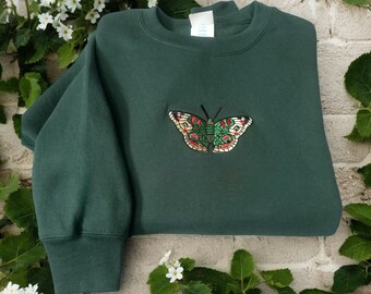 Embroidered sweatshirt butterfly, color dark green