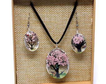 Pink Botanical Jewelry Set - Pressed Flowers Earrings, Tree of Life Necklace, Nature-Inspired Gift Collection