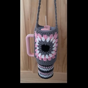 Stanley Cup Crossbody Crochet Pattern image 1