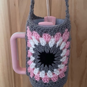 Stanley Cup Crossbody Crochet Pattern image 2