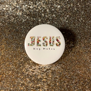 Christian pins buttons 1.25“or 2.25”, pinback buttons badges