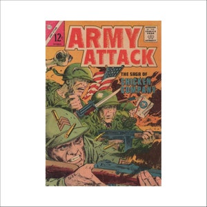 Puede incluir: Una portada de cómic vintage con un grupo de soldados con uniformes verdes y cascos, sosteniendo rifles y granadas. El título de la portada es "Army Attack" y el lema es "The Saga of Chicken Company".