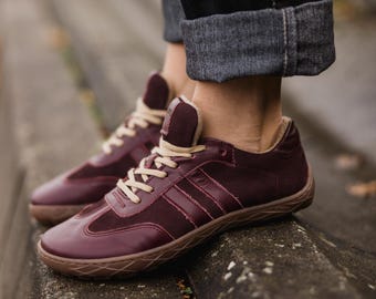 Barefoot Leather Sneakers Women – Warm Lined Zero Drop Shoes | Natural Leather Handmade Shoes with Tread Sole | Burgundy Wide Toe Box Apavo