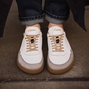 VIVI Beige Barefoot Sneakers by Apavo – Natural Leather, Gray Nubuck Accents, Hand-Stitched White Sole