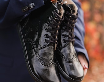 Bottines pieds nus en cuir verni noir pour femme | Style richelieu classique | Chaussures minimalistes faites main | Doublure en cuir naturel | APAVO