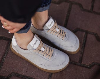 Apavo VIVI Gray Suede Barefoot Sneakers – Natural Leather Upper, Beige Hand-Stitched Sole