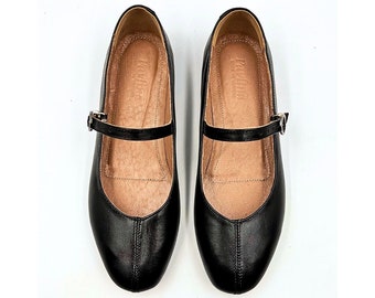 Black Leather Ballet Flats with Straps: Comfort & Chic