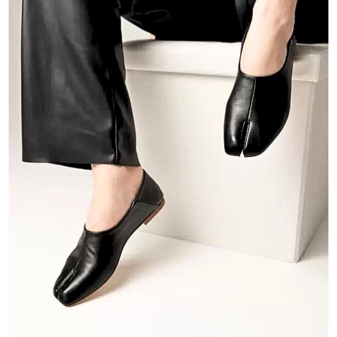 classic leather tabi