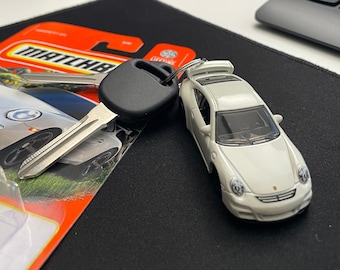 Llavero con anillas - 1/64 Matchbox Porsche 911 GT3 (HVL91)