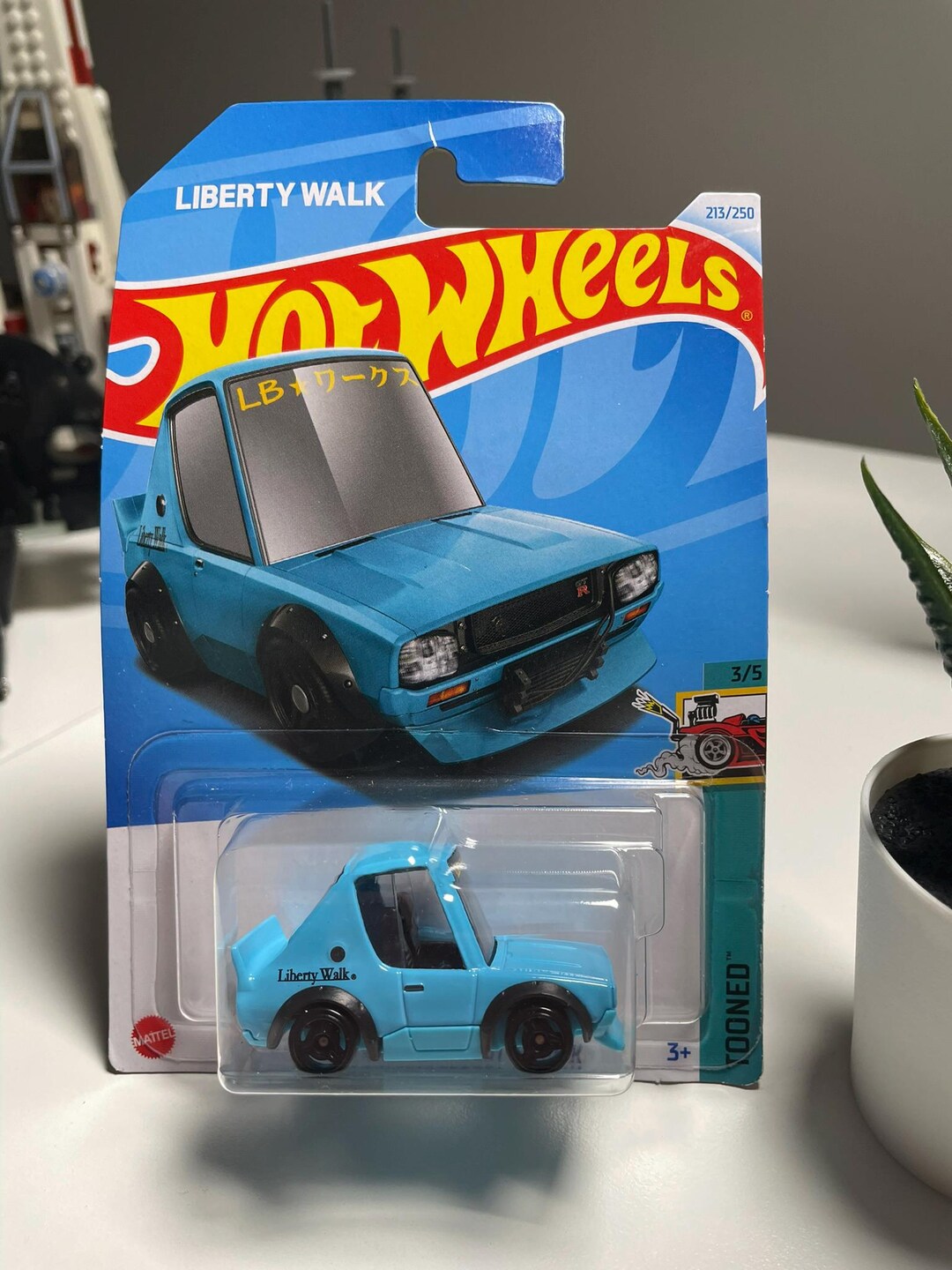 1/64 Hot Wheels: Tooned, Nissan Skyline 2000GT-R LBWK - Diecast Car - Etsy