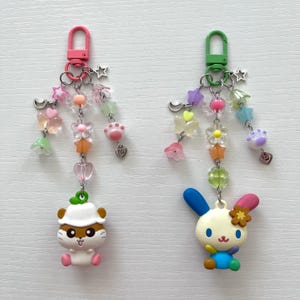 Llavero de Sanrio, figura de Corocorokuririn Usahana, abalorio para bolso Kidcore con estética Y2K, llavero de dibujos animados de anime, accesorio kawaii hecho a mano.