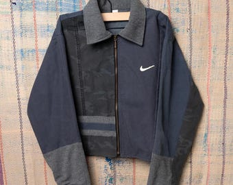 Chaqueta Nike corta reciclada personalizada. Talla: