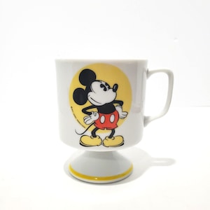 Taza de café de cerámica vintage de 8 oz con pedestal de Mickey Mouse de Walt Disney imagen 1