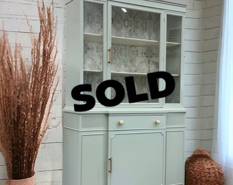 SOLD Ships Free Gorgeous Aqua Blue/Green Hutch China Cabinet