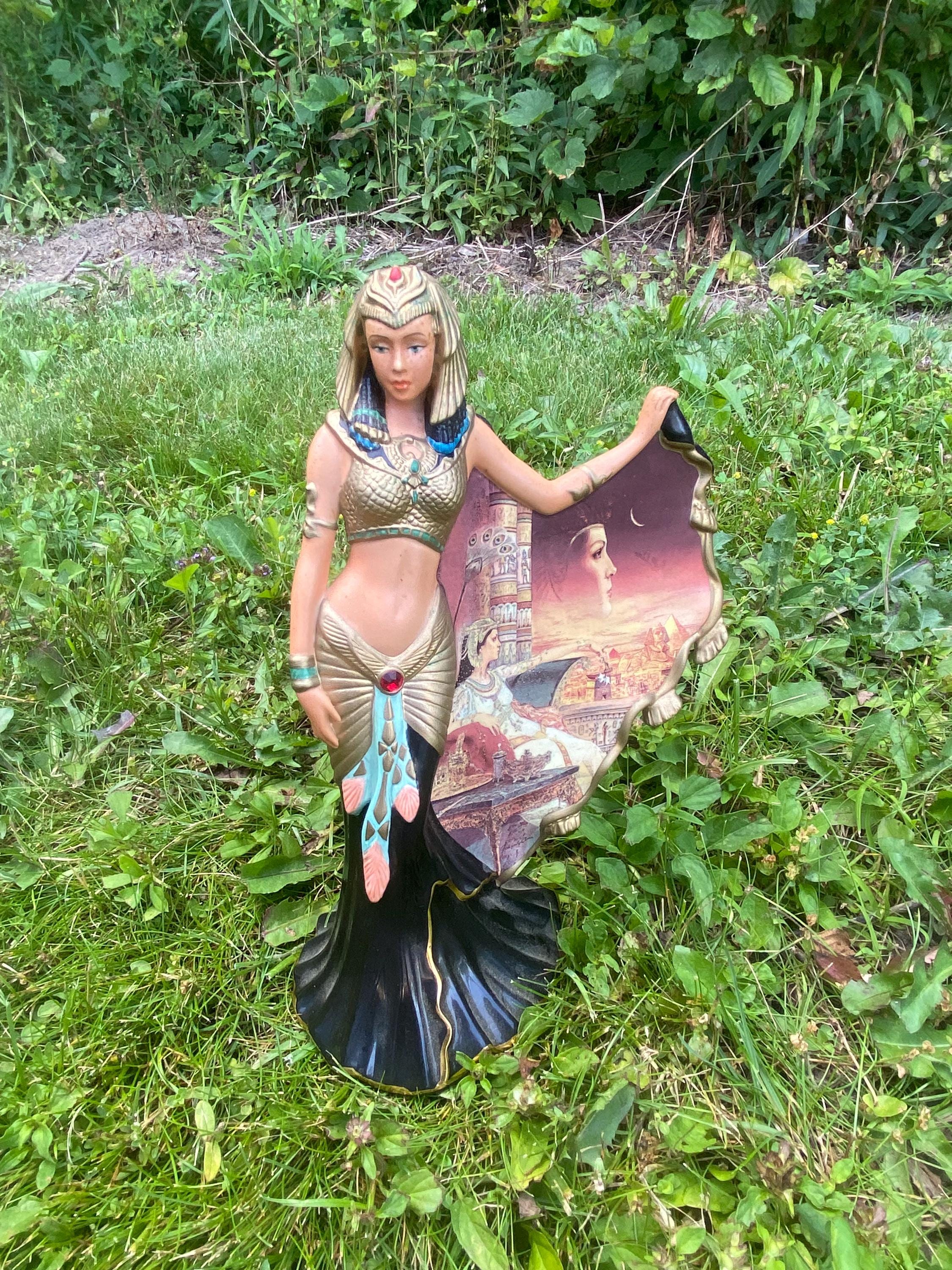 Cleopatra figurine - Etsy 日本