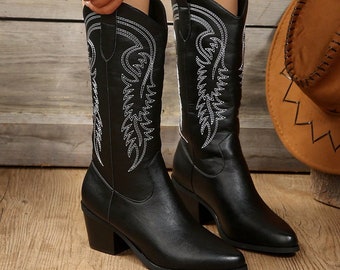 Bottes de cowboy brodées classiques pour femme en noir et blanc, chaussures western polyvalentes pour chaque garde-robe Cadeau pour elle Cadeau pour la fête des mères
