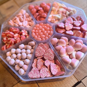 Pretty in Pink Sweet Sharing Platter Birthday Party Hen do Baby Shower Gender Reveal Pick and Mix. immagine 3