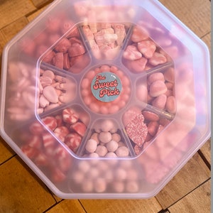 Pretty in Pink Sweet Sharing Platter Birthday Party Hen do Baby Shower Gender Reveal Pick and Mix. immagine 2