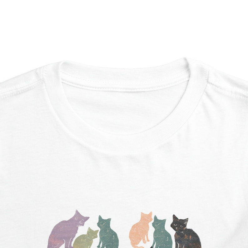Cute Cat Toddler Shirt, kids cat shirt, Heart shaped cat, Kids Heart Shaped Cat Shirt, Cat Tshirt, Abstract Cat Tshirt, Heart Shaped, Animal zdjęcie 3